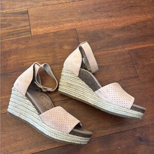 Aetrex Beige Wedge Sandals